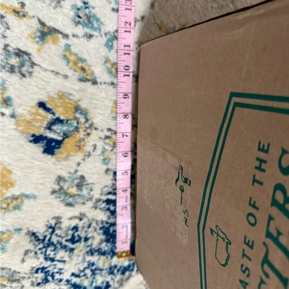 Taste of the Masters Logo Shipping Box (Empty) - Picture 10 of 11